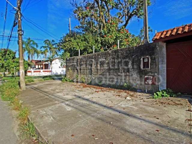 TERRENO à venda em Peruíbe, no bairro Balneario Arpoador