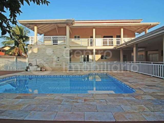 CASA à venda com piscina e 5 quartos em Peruíbe, no bairro Balneario Florida