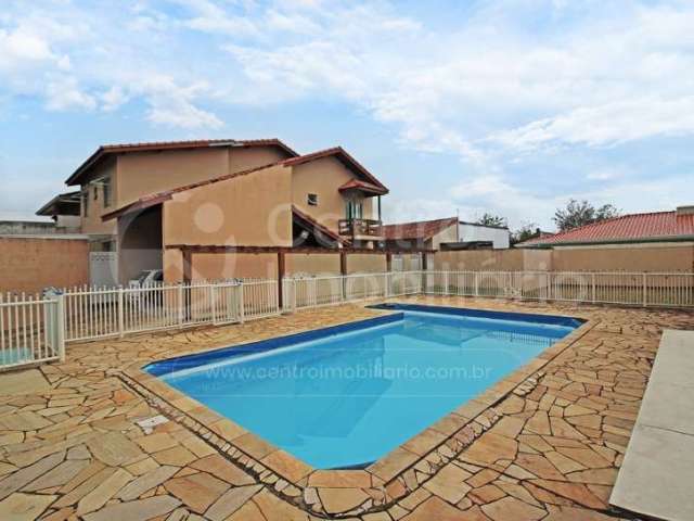 CASA à venda com piscina e 2 quartos em Peruíbe, no bairro Estancia Sao Jose