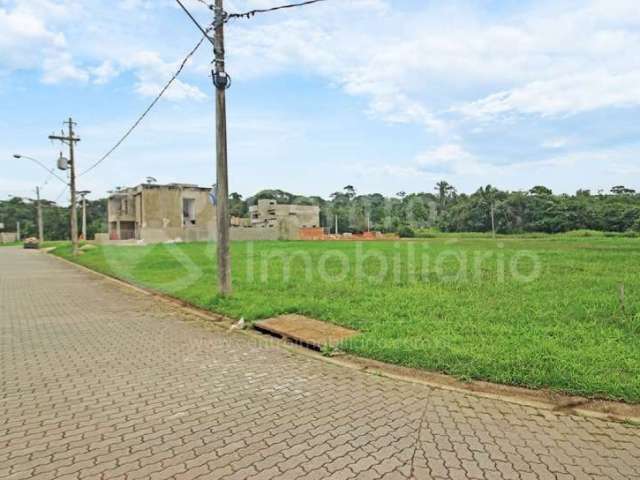 TERRENO à venda em Peruíbe, no bairro Residencial Bosque Três Marias