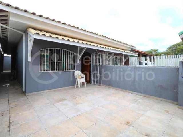 CASA à venda com 2 quartos em Peruíbe, no bairro Belmira Novaes