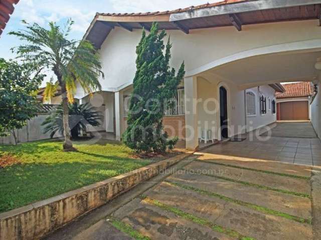 CASA à venda com 3 quartos em Peruíbe, no bairro Jardim Beira Mar