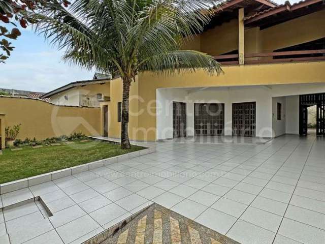 CASA à venda com 4 quartos em Peruíbe, no bairro Balneario Florida