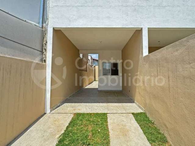 CASA à venda com 2 quartos em Peruíbe, no bairro Jardim Ribamar