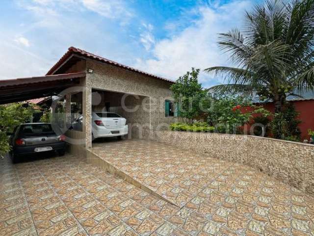 CASA à venda com 3 quartos em Peruíbe, no bairro Estancia dos Eucaliptos