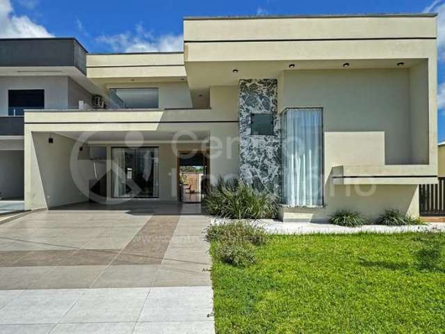 CASA à venda com piscina e 3 quartos em Peruíbe, no bairro Bougainvillee IV