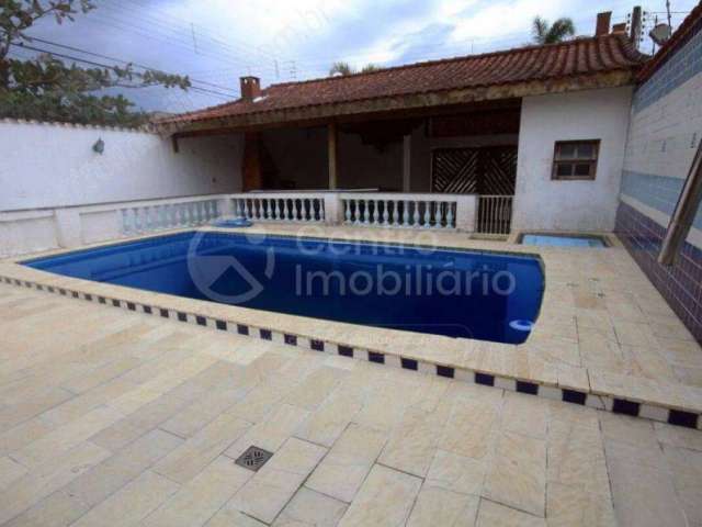 CASA à venda com piscina e 4 quartos em Peruíbe, no bairro Balneario Barra de Jangada