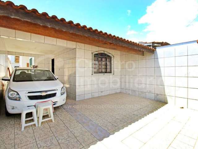 CASA à venda com 3 quartos em Peruíbe, no bairro Parque D Aville