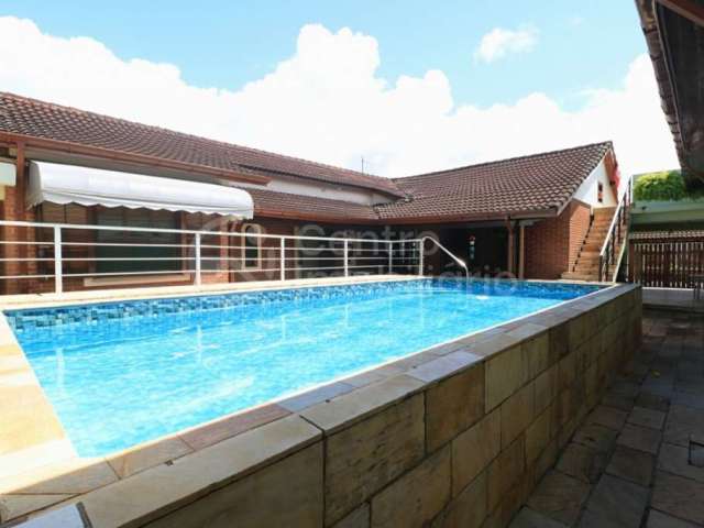 CASA à venda com piscina e 4 quartos em Peruíbe, no bairro Estancia Sao Jose