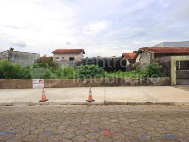 TERRENO à venda em Peruíbe, no bairro Stella Maris