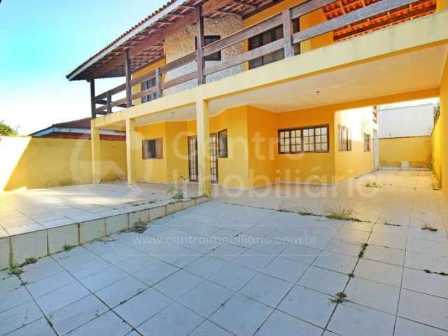 CASA à venda com 6 quartos em Peruíbe, no bairro Estancia Balnearia Convento Velho