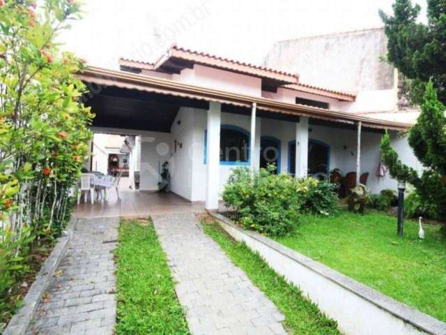 CASA à venda com 3 quartos em Peruíbe, no bairro Balneario Josedy