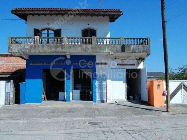 CASA à venda com 3 quartos em Peruíbe, no bairro Jd Caraminguava