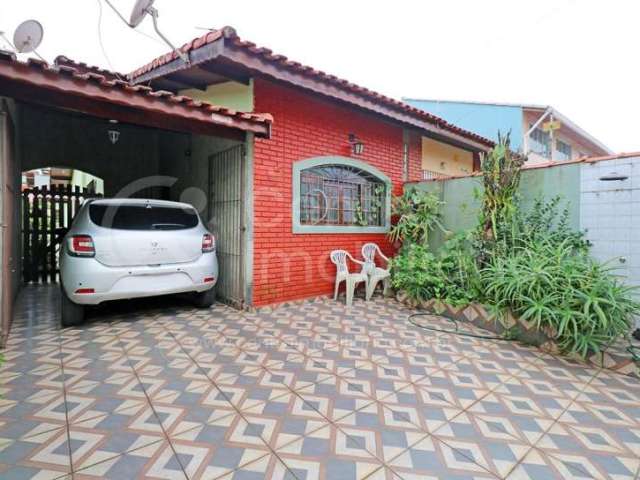 CASA à venda com 2 quartos em Peruíbe, no bairro Stella Maris