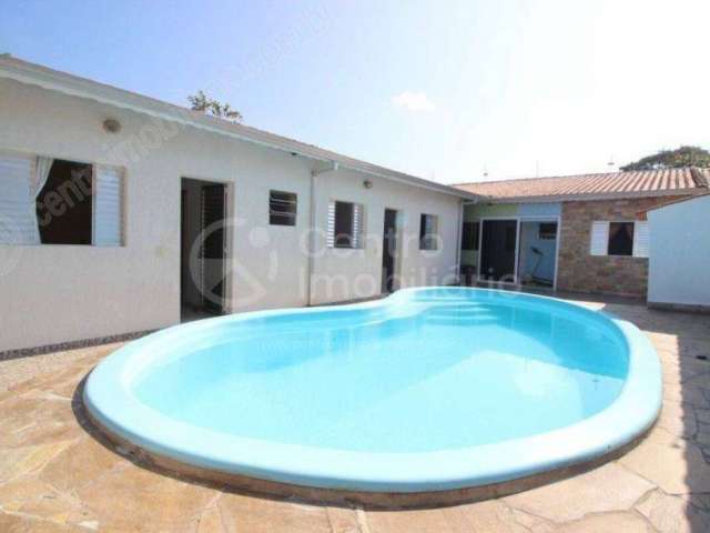 CASA à venda com piscina e 6 quartos em Peruíbe, no bairro Jardim Beira Mar