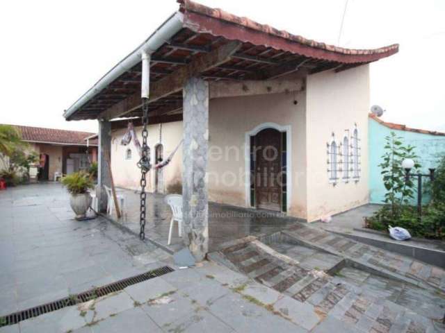 CASA à venda com 1 quartos em Peruíbe, no bairro Vila Romar