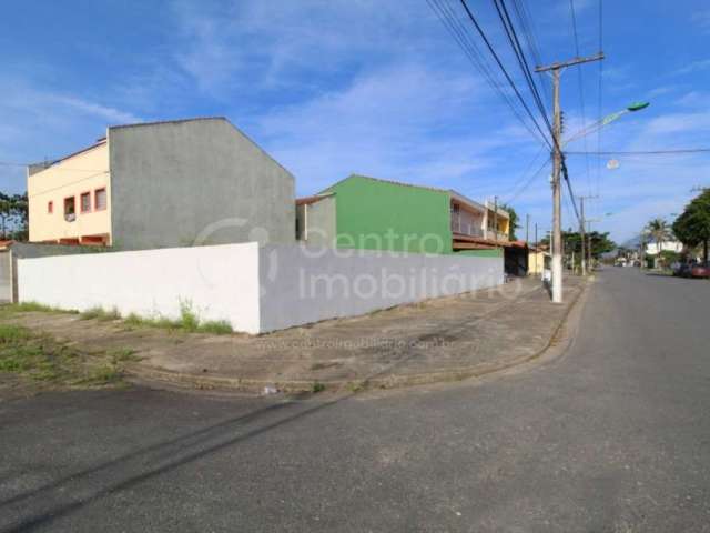 TERRENO à venda em Peruíbe, no bairro Belmira Novaes