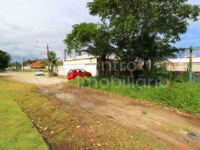 TERRENO à venda em Peruíbe, no bairro Balneario Sao Joao Batista