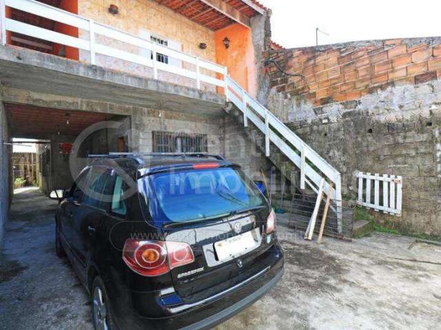 CASA à venda com 4 quartos em Peruíbe, no bairro Parque D Aville