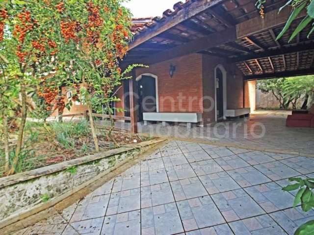 CASA à venda com 6 quartos em Peruíbe, no bairro Jardim Imperador