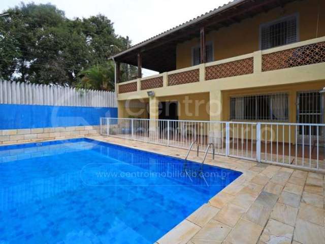 CASA à venda com piscina e 8 quartos em Peruíbe, no bairro Balneario Josedy