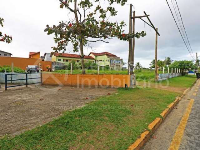 TERRENO à venda em Peruíbe, no bairro Centro