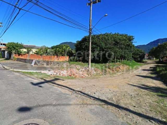 TERRENO à venda em Peruíbe, no bairro Estancia dos Eucaliptos