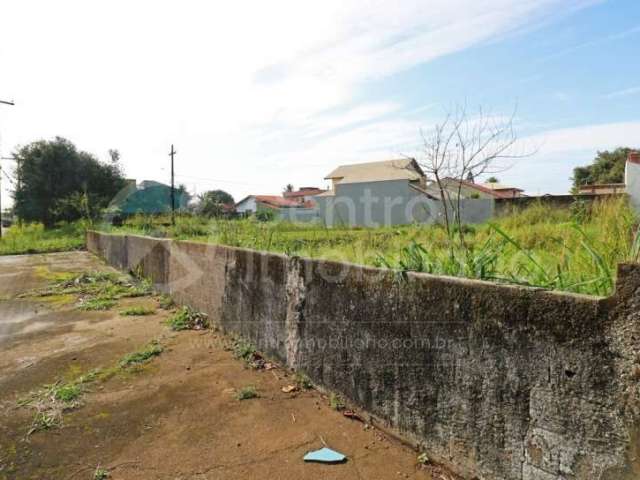 TERRENO à venda em Peruíbe, no bairro Maria H Novaes