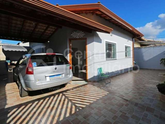 CASA à venda com 2 quartos em Peruíbe, no bairro Balneario Sao Joao Batista