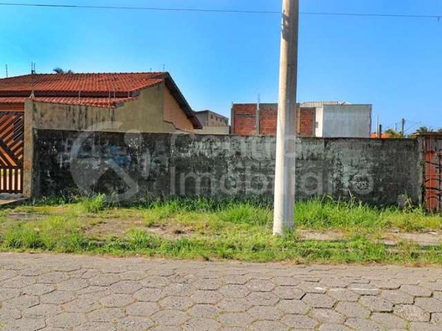 TERRENO à venda em Peruíbe, no bairro Balneario Josedy