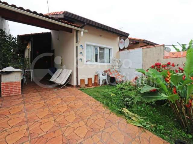 CASA à venda com 3 quartos em Peruíbe, no bairro Jardim Ribamar