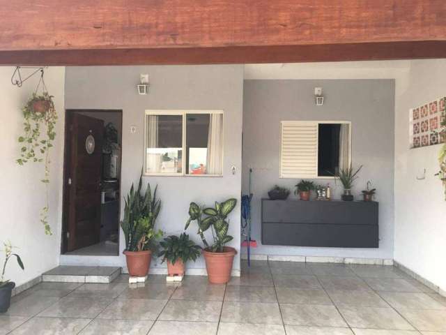 Casa térrea  45m² 2 quartos 1 banheiro jardim camila