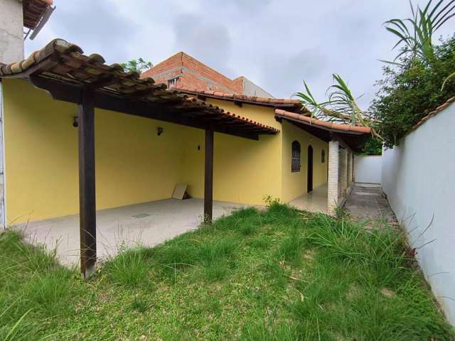 Casa para Venda em Saquarema, Bacaxá (Bacaxá), 1 dormitório, 1 banheiro, 2 vagas