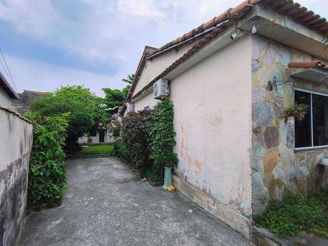 Casa para Venda em Saquarema, Centro, 3 dormitórios, 1 suíte, 2 banheiros, 2 vagas