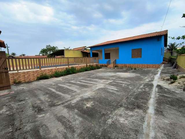 Casa para Venda em Saquarema, Boqueirão, 3 dormitórios, 2 suítes, 2 banheiros, 2 vagas