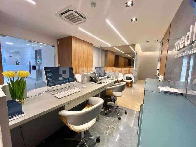 Sala com 139m2 no Manhattan Business