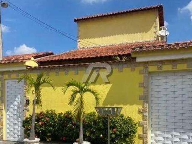 Casa em Condomínio para Venda em Rio de Janeiro, Campo Grande, 5 dormitórios, 1 suíte, 3 banheiros, 2 vagas