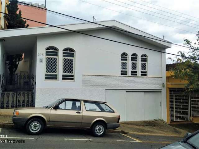 Casa com 3 quartos à venda no Centro, São João da Boa Vista  por R$ 1.500.000