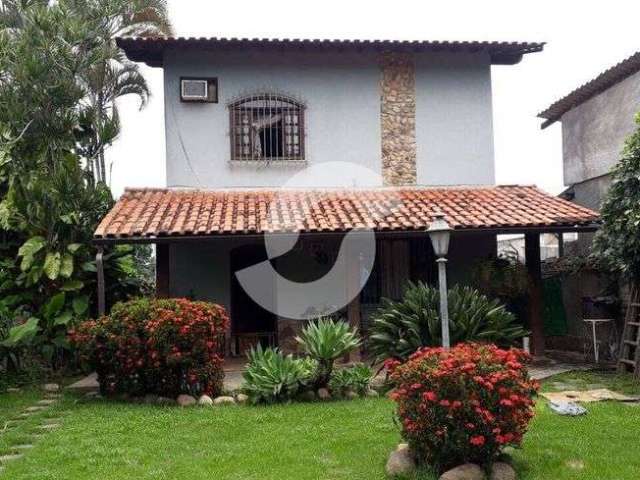 Casa para venda tem 172 metros quadrados com 4 quartos em Piratininga - Niterói - RJ