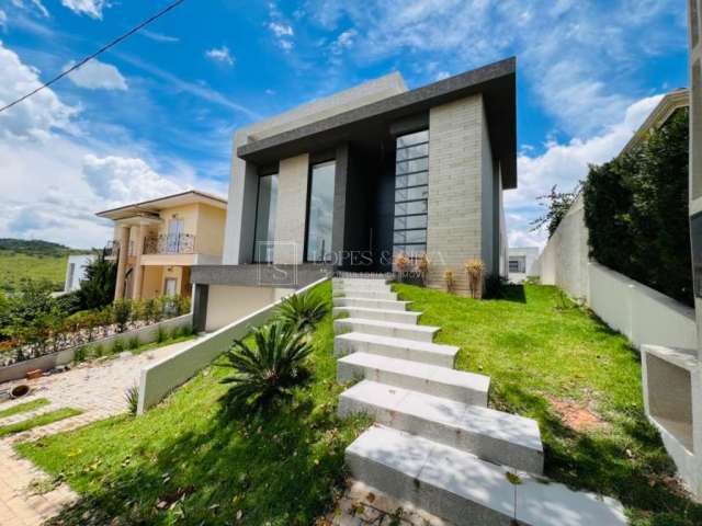 Casa á venda 304m², 3 suítes Condomínio Figueira Garden - Atibaia  R$2.380.000