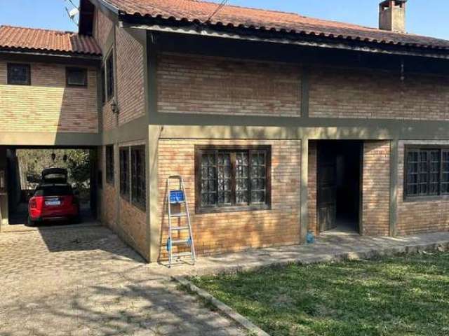 Casa para Venda em Curitiba, Barreirinha, 3 dormitórios, 1 suíte, 3 banheiros, 5 vagas