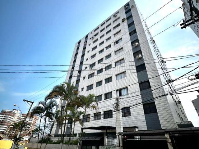 Apartamento 1 Dormitório AMPLO! 600 Metros da Praia! Com Elevador!