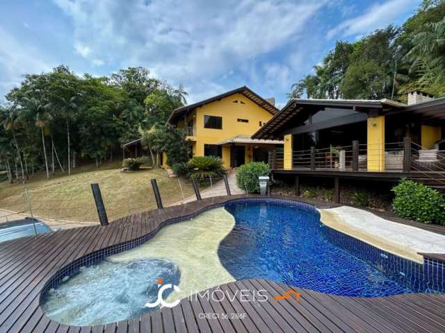 Casa com 3 dormitórios à venda, 520 m² por R$ 1.890.000,00 - Badenfurt - Blumenau/SC