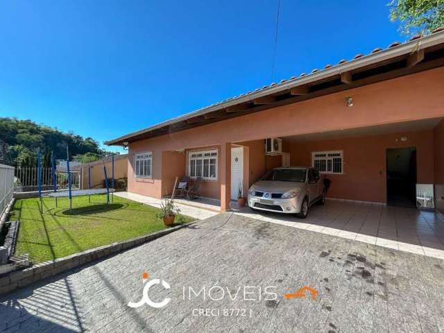 Casa com 4 dormitórios à venda, 226 m² por R$ 850.000,00 - Escola Agrícola - Blumenau/SC