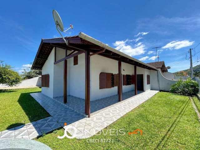 Casa com 3 dormitórios sendo 1 suíte à venda, 228 m² por R$ 650.000 - Fortaleza Alta - Blumenau/SC