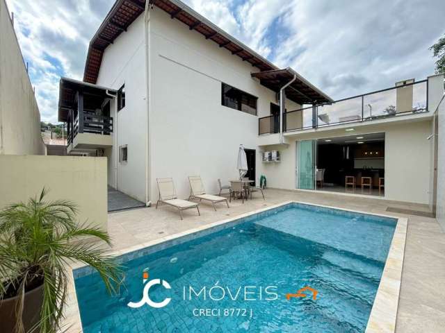 Casa com 3 dormitórios sendo 1 suíte à venda, 413 m² por R$ 1.450.000 - Velha Central - Blumenau/SC