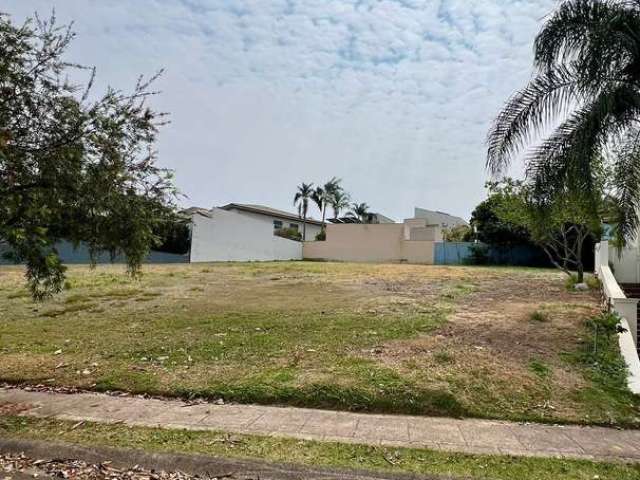 Lote Residencial no Condomínio Paradiso