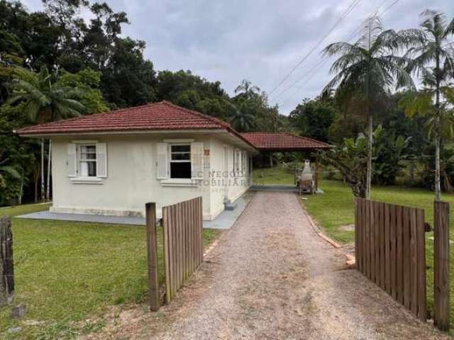 Casa Para Vender com 3 quartos no bairro Viracopos em São Pedro De Alcântara