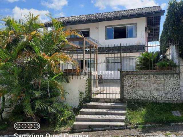 Casa com 4 dormitórios à venda, 550 m² por R$ 900.000,00 - Sape - Niterói/RJ