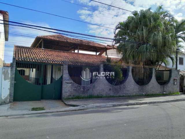 Casa com 3 dormitórios à venda, 250 m² por R$ 770.000,00 - Serra Grande - Niterói/RJ